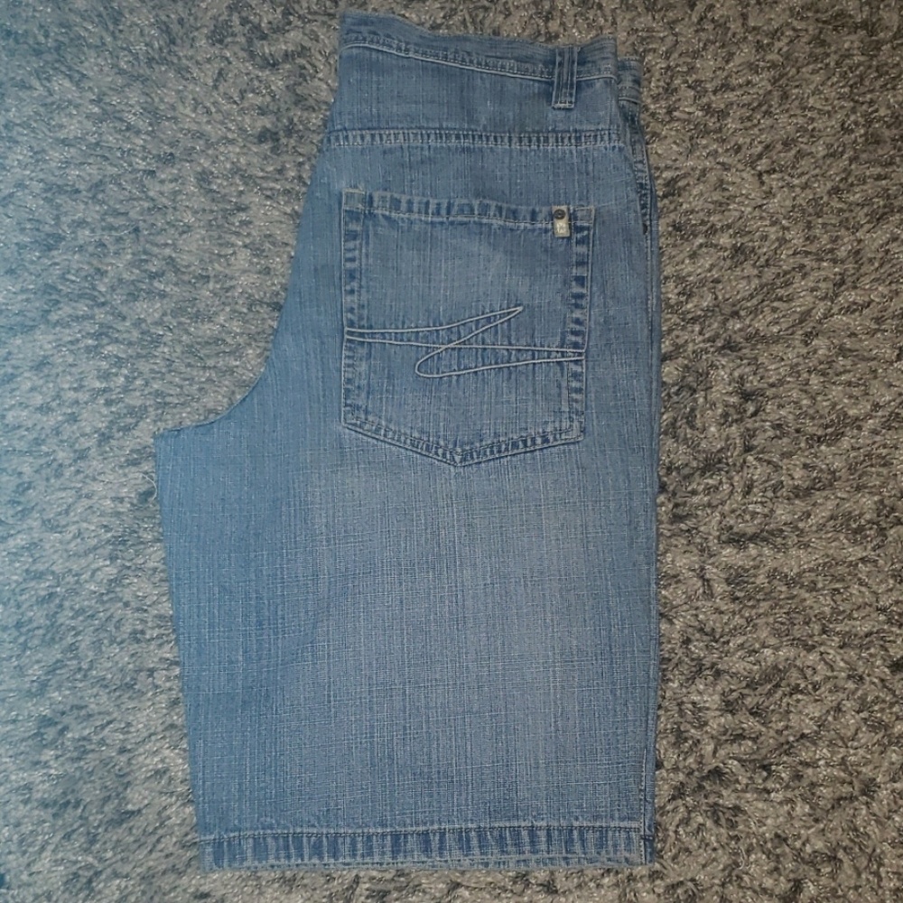 South pole jean shorts - Picture 3 of 5